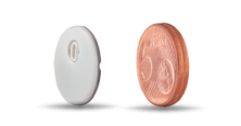 Sensor / The FreeStyle Libre 3 sensor is smaller than the size of two stacked 5-cent Euro coins 